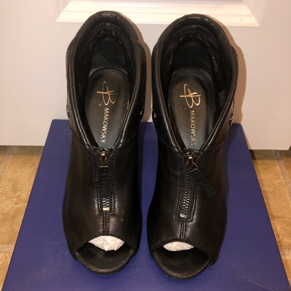 B Makowsky Leather Booties